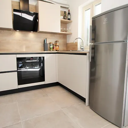 Irina Apartman Porec