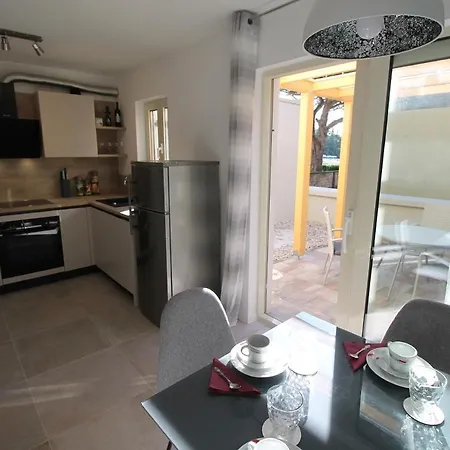 Irina Apartment