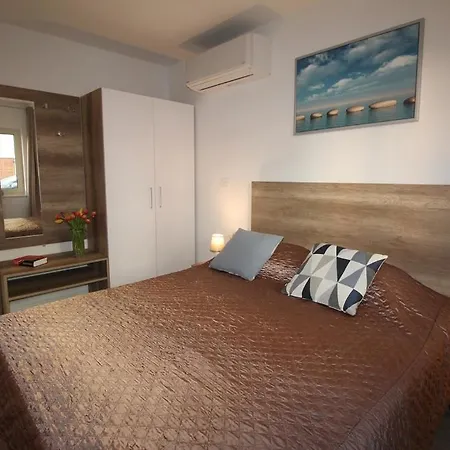 Apartment Irina